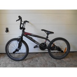 20 colos Felt amerikai BMX kerékpár
