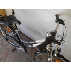 28 colos Miles német női alu trekkingkerékpár