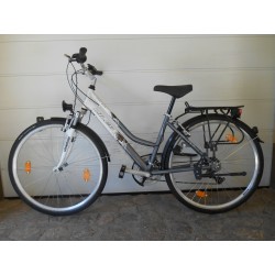 28 colos Miles német női alu trekkingkerékpár