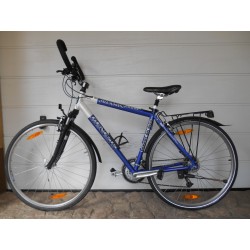 28 colos Genesis Orlando osztrák férfi alu trekkingkerékpár