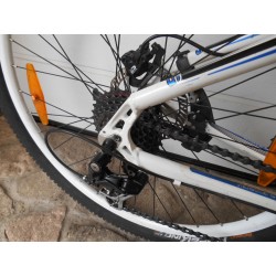 26 colos Genesis osztrák alu kerékpár